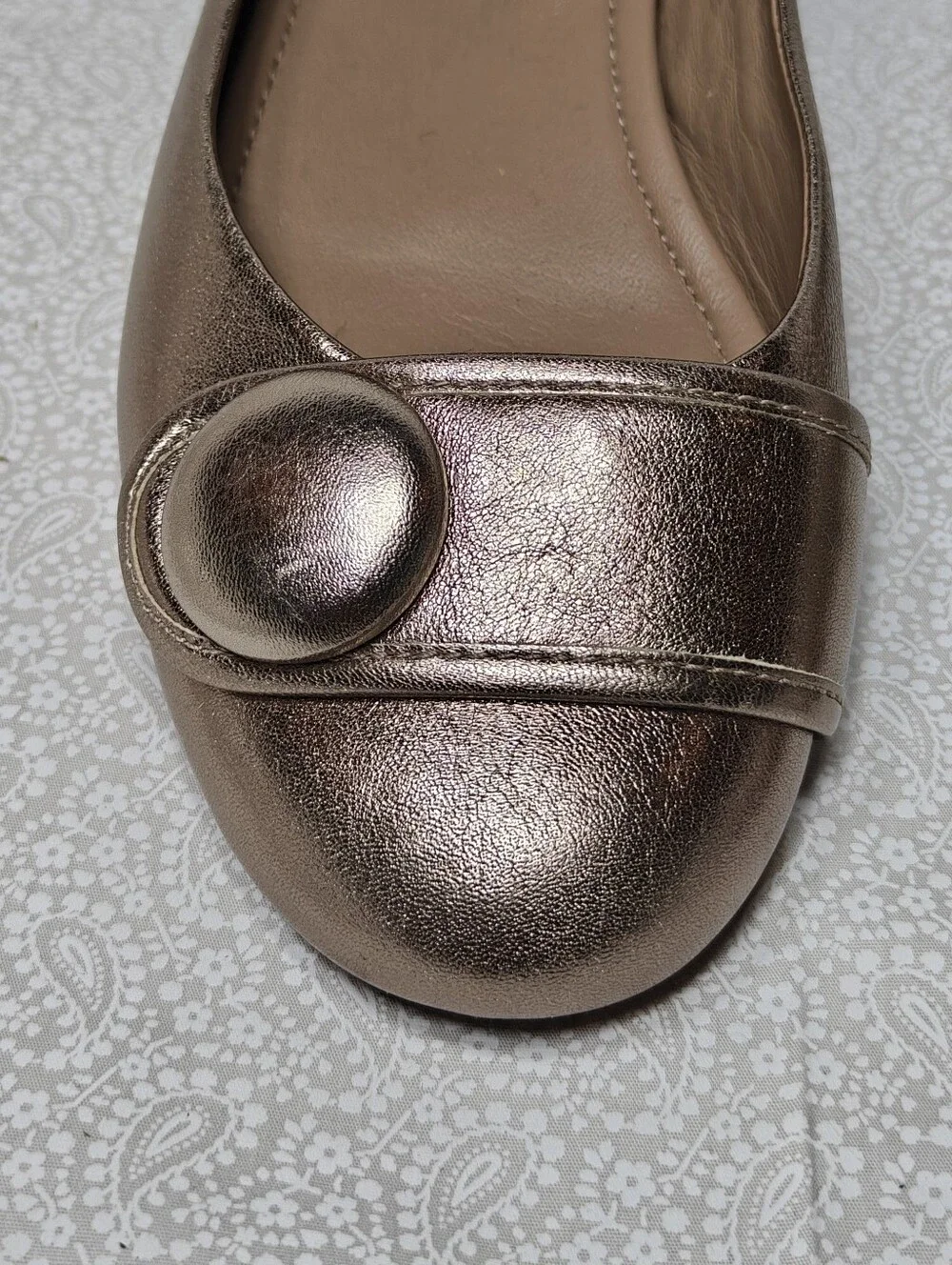 ECCO Women's Owando Button Light Metallic Gold Slip On Flats Comfort Women 7-7.5